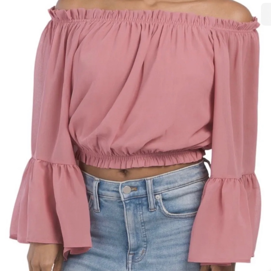 New Women’s Crop Blouse Bell Sleeve Size Medium. #5